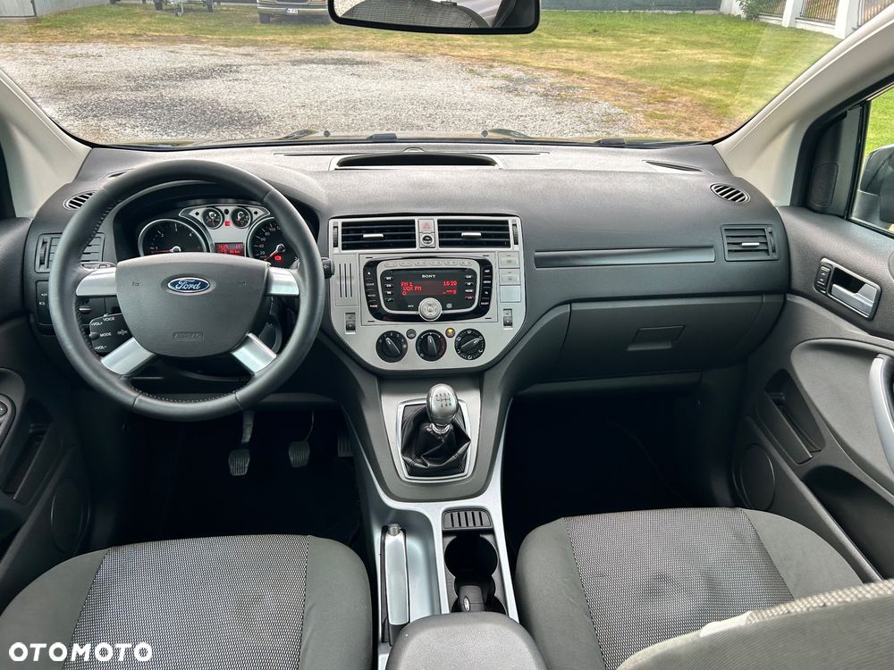 Ford Kuga 2.0 TDCi 4x4 Titanium - 19