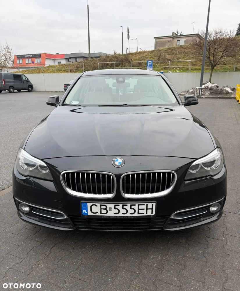 BMW Seria 5 520d xDrive Luxury Line - 4