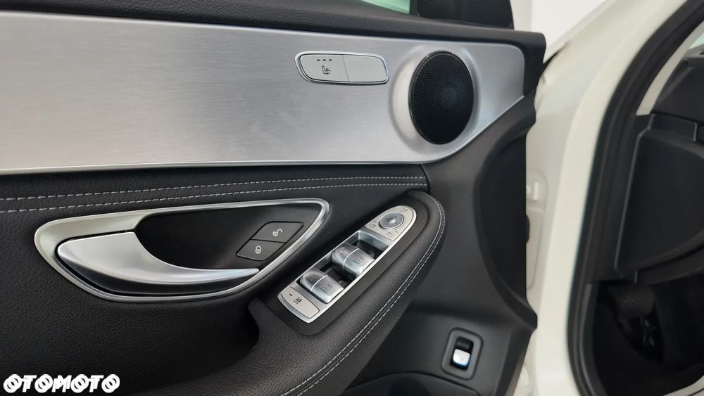 Mercedes-Benz Klasa C 200 7G-TRONIC - 22