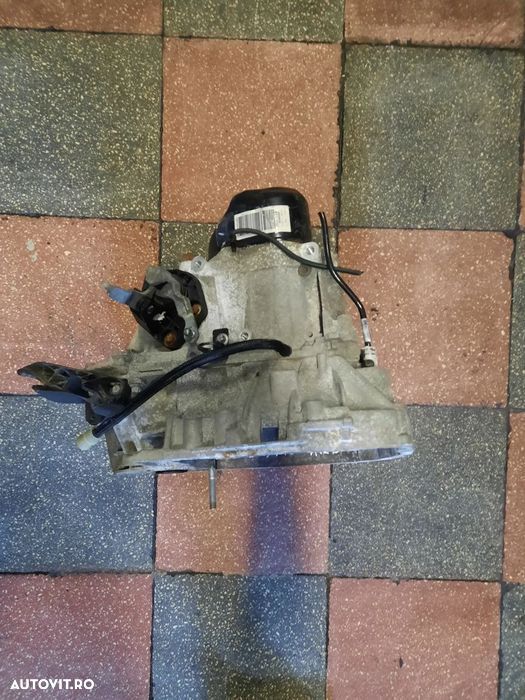 Cutie viteze manuala renault clio 1.2b d4f euro5 renault modus 1.2b d4 - 2