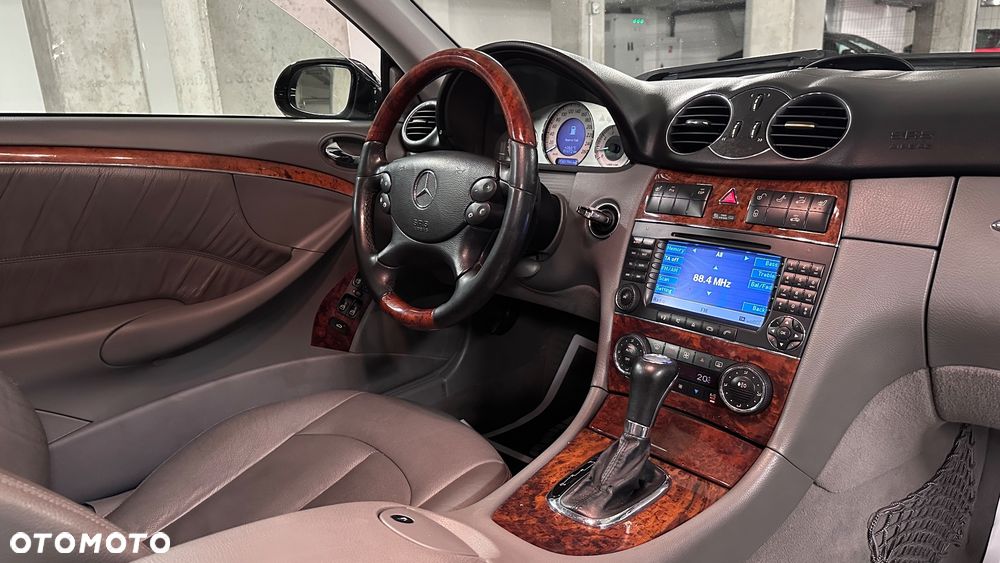 Mercedes-Benz CLK 280 7G-TRONIC Avantgarde - 8