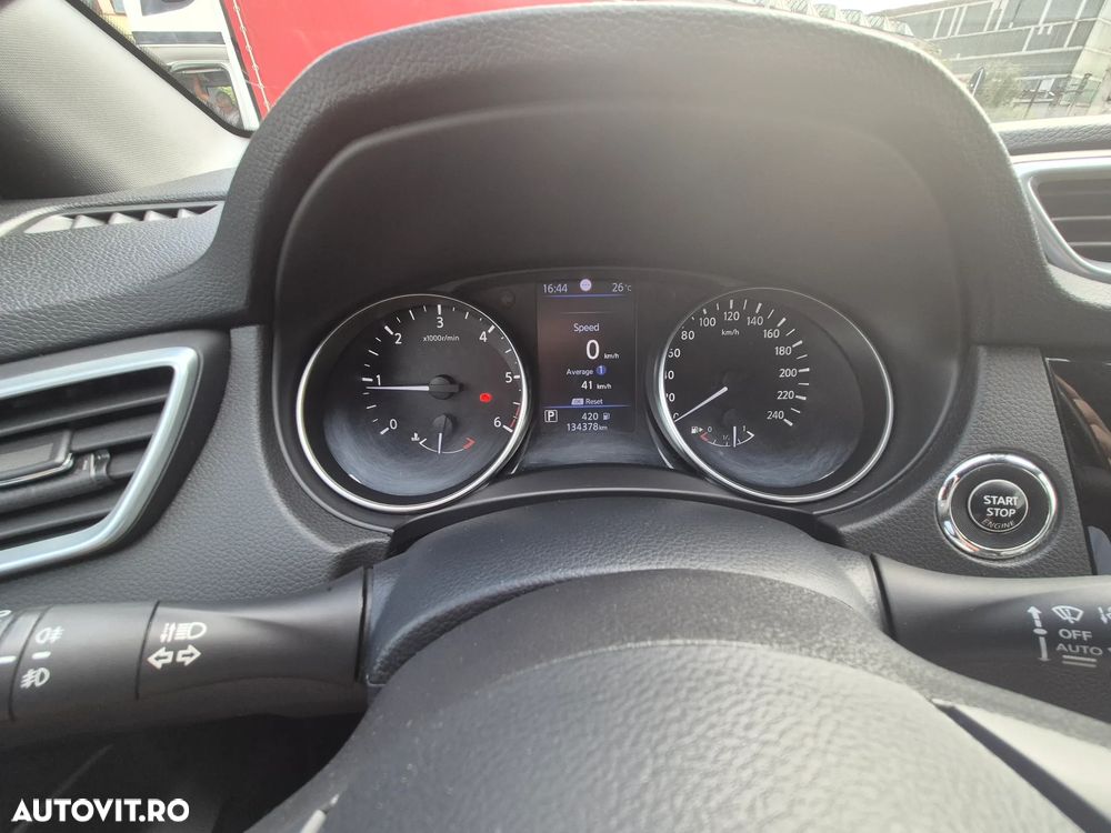 Nissan Qashqai 1.7 dCi Xtronic ALL-MODE 4x4i TEKNA+ - 13