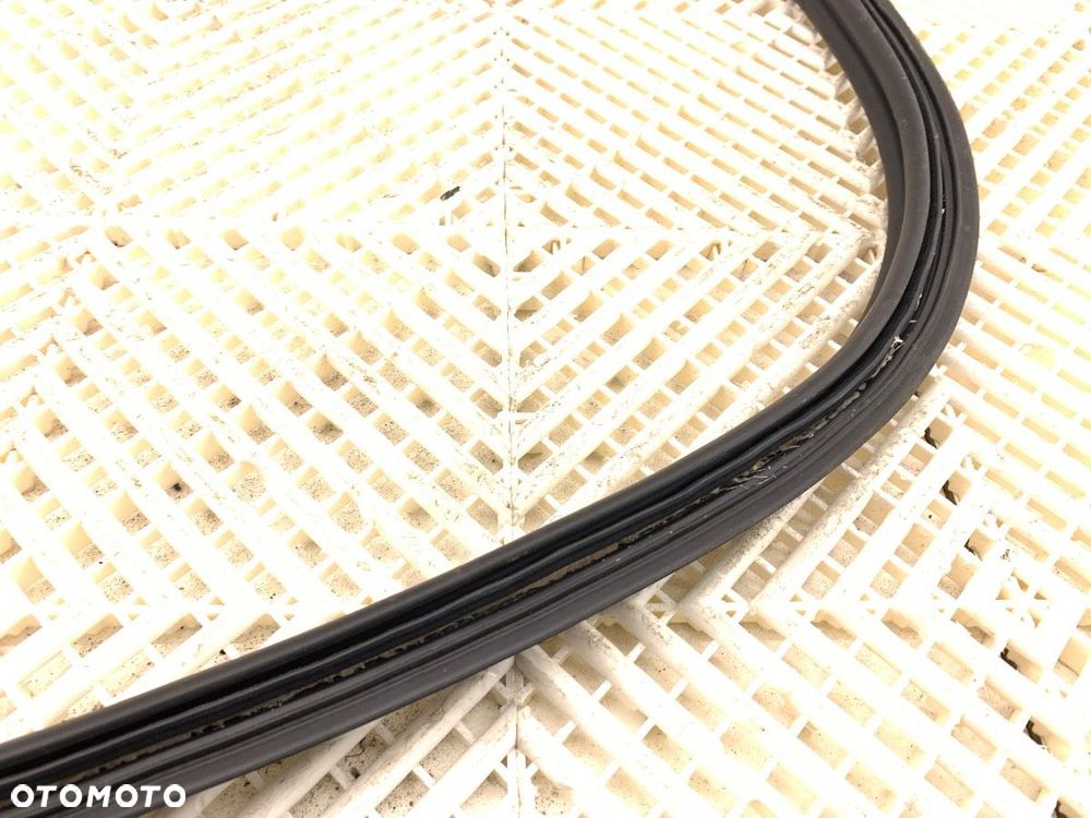 USZCZELKA KLAPY BAGAŻNIKA  MG (SAIC) HS 2018 - 2022 1.5 20 T 124 kW [169 KM] benzyna 2018 - 2022 - 3