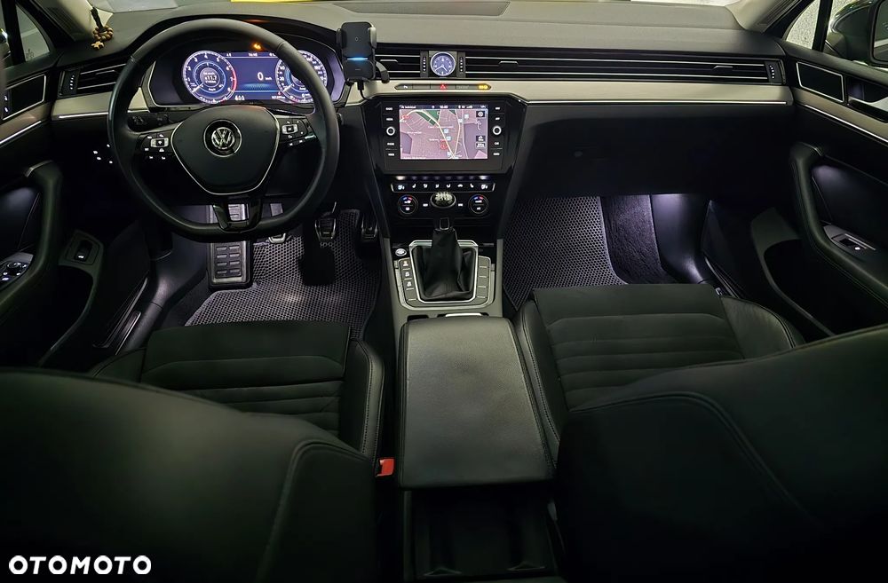 Volkswagen Passat 1.8 TSI BMT Highline - 17