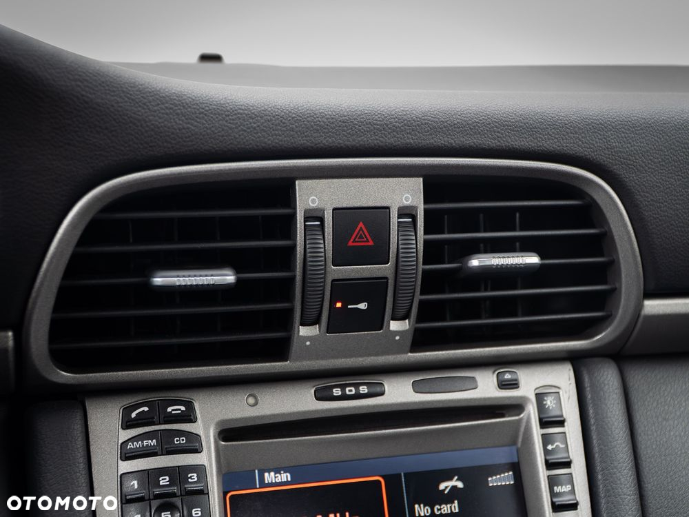 Porsche 911 Carrera Tiptronic S - 25