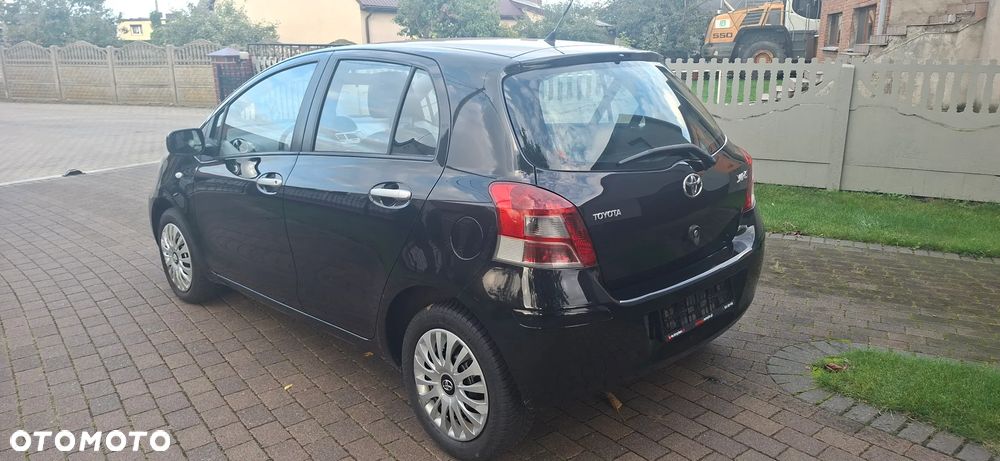 Toyota Yaris 1.0 Entry EU5 - 34