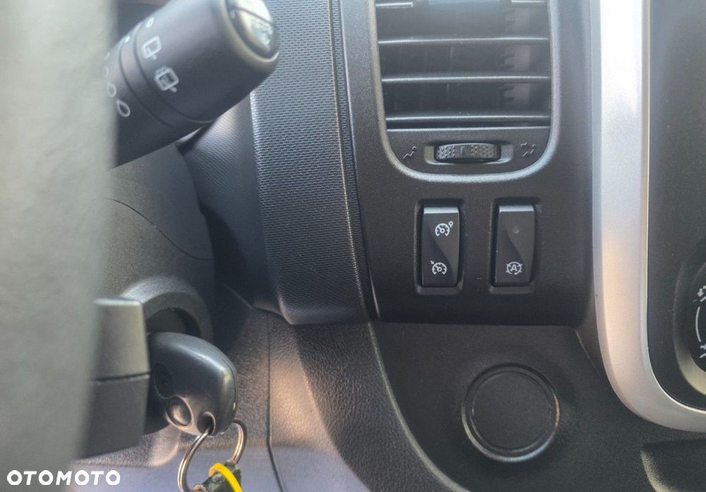 Renault Trafic - 20