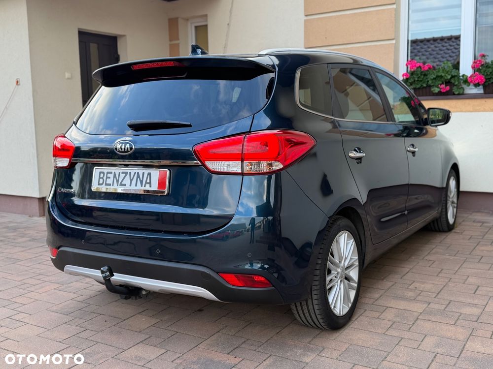 Kia Carens - 24