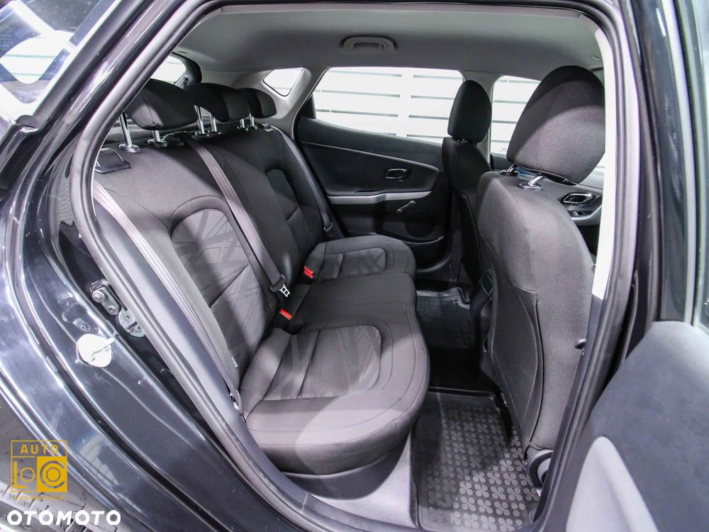 Kia Ceed Cee'd 1.6 GDI M - 11