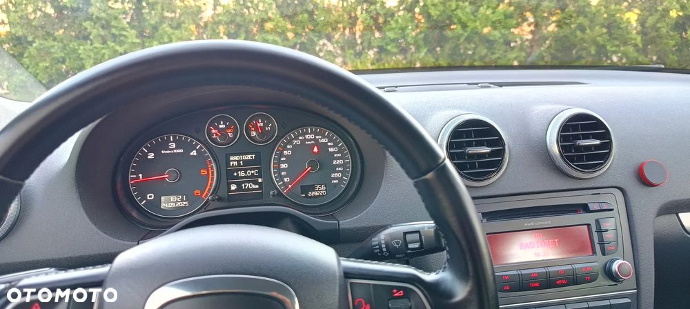 Audi A3 3-drzwiowe 1.6 TDI S line Sportpaket - 14