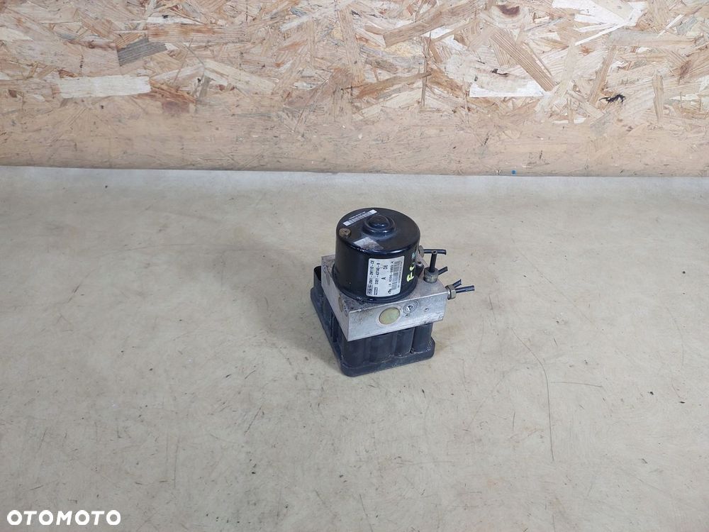 FUSION FIESTA MK6 POMPA ABS 2S612M110CE