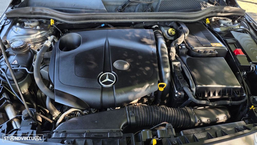 Mercedes-Benz CLA 200 CDI 7G-DCT AMG Line - 38