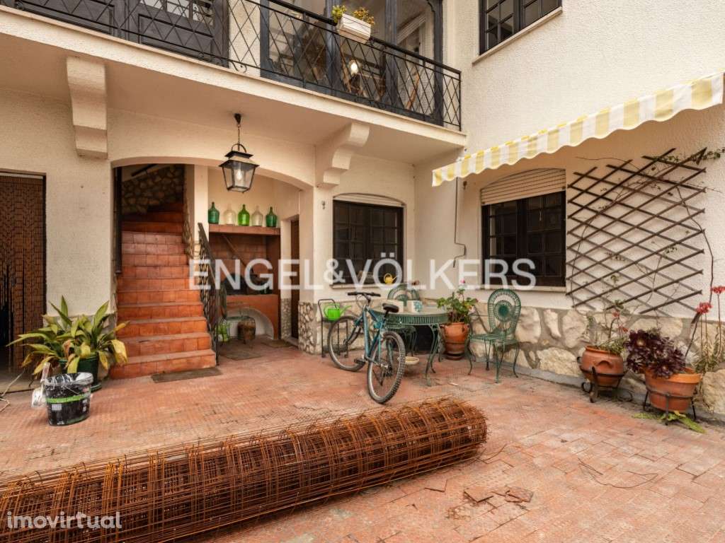 Excelente moradia T6 com AL situada no centro de Almeirim - Grande imagem: 5/36