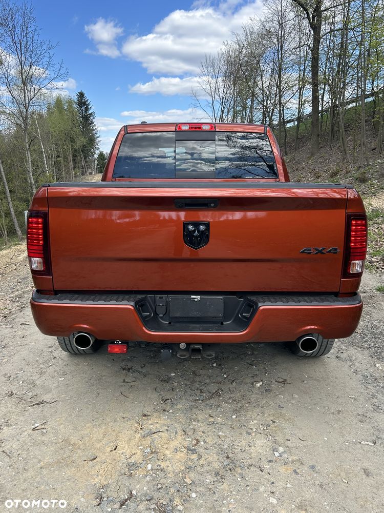 Dodge RAM - 24