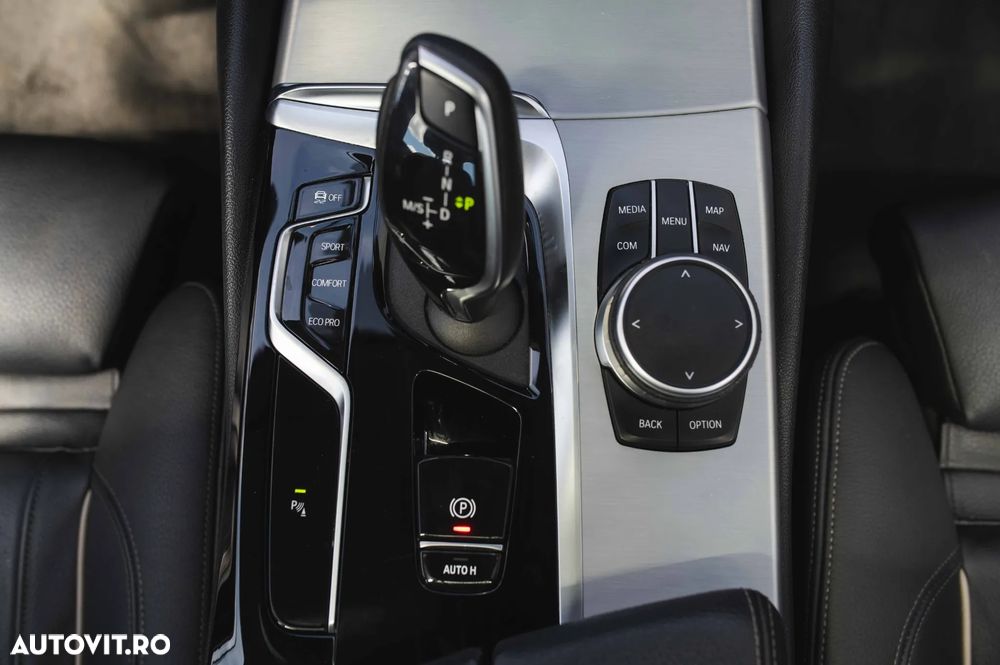 BMW Seria 5 530d xDrive Aut. - 40