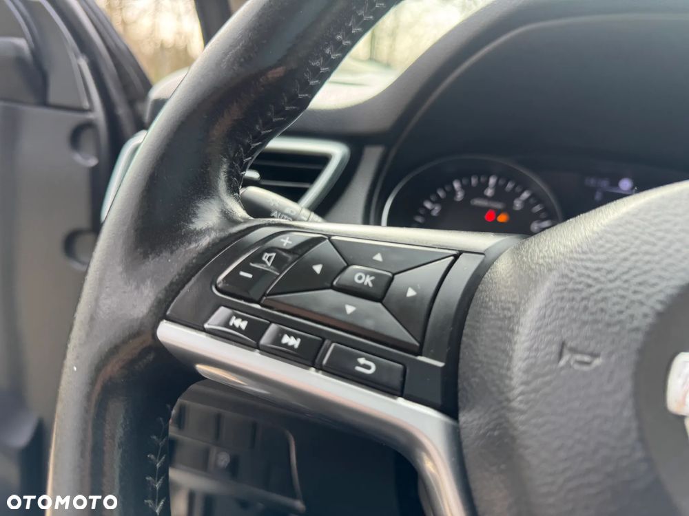 Nissan Qashqai 1.2 DIG-T N-Vision EU6 - 21