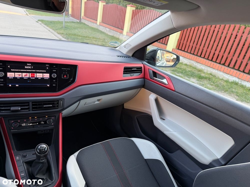 Volkswagen Polo - 31