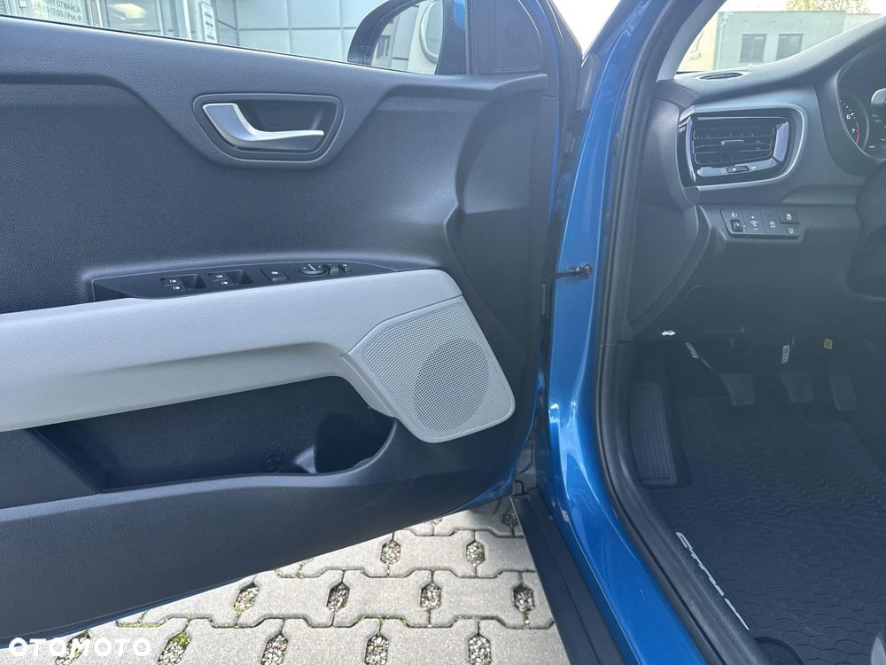 Kia Stonic 1.0 T-GDI MHEV L - 12