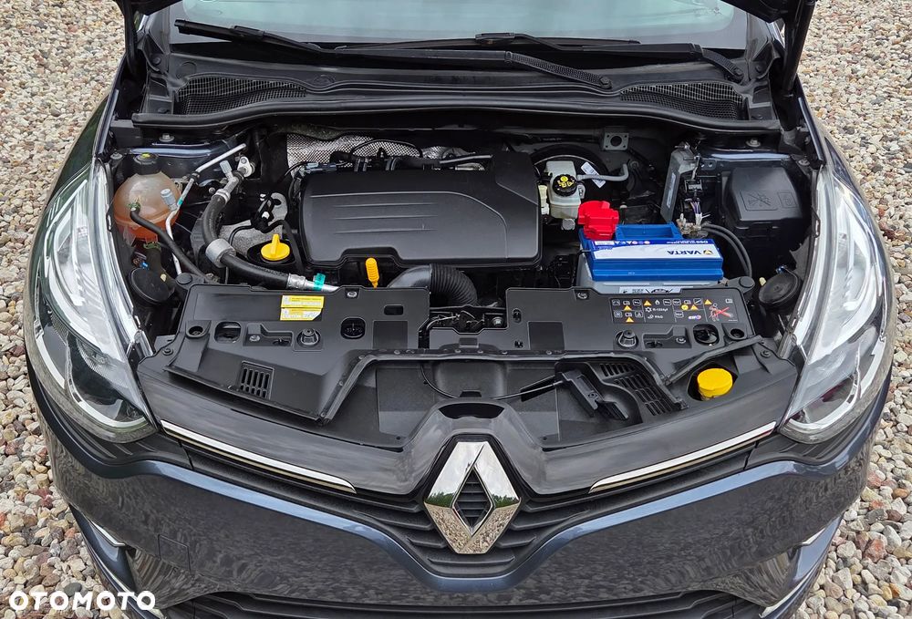Renault Clio 1.2 16V 75 Limited - 14