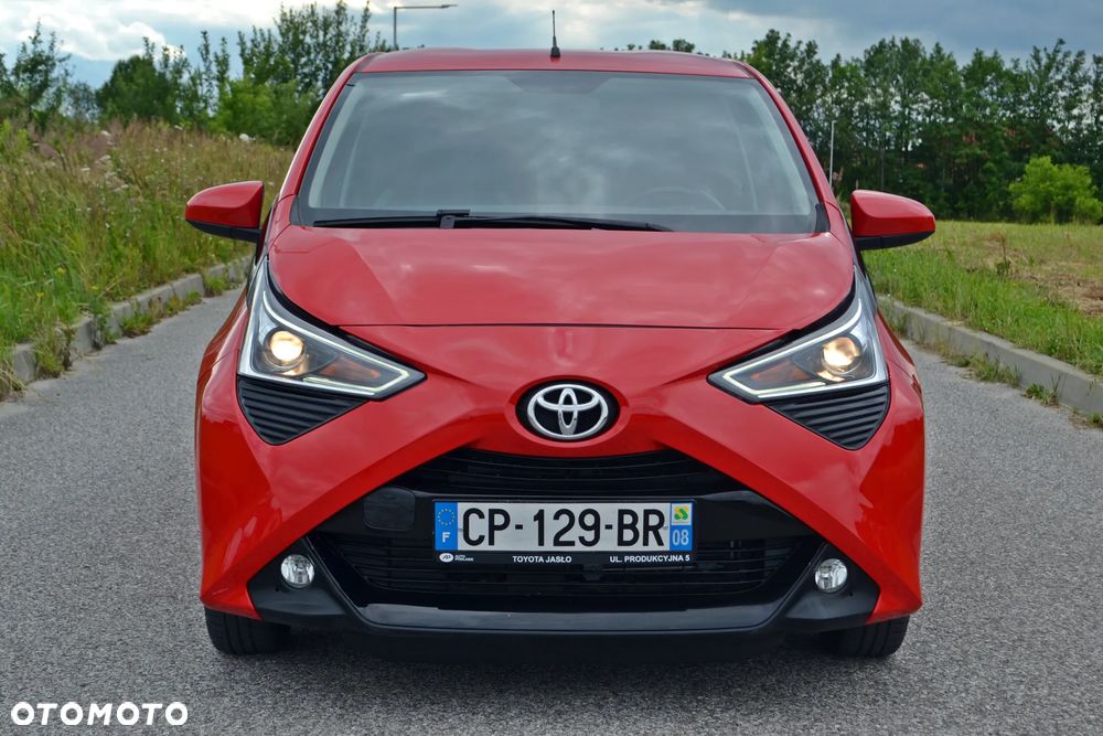 Toyota Aygo x.shift x-play connect - 8