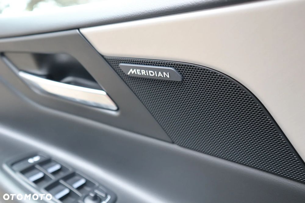 Jaguar XE 20d Prestige - 24