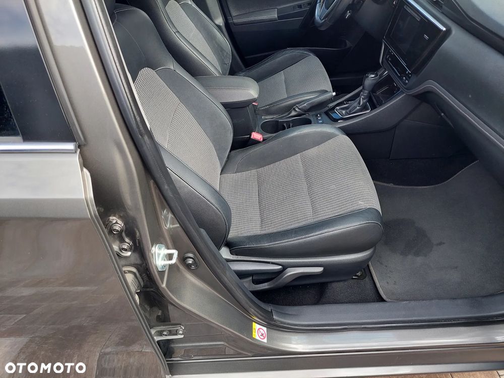 Toyota Auris 1.2 T Selection MS - 19