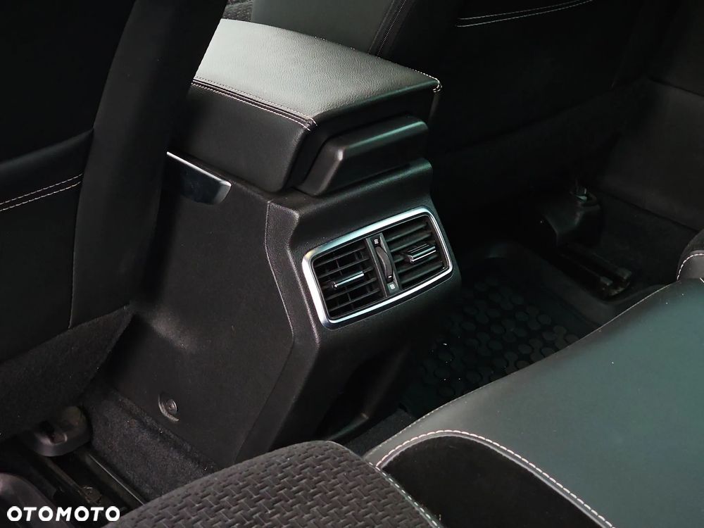 Renault Megane 1.3 TCe FAP GT Line - 28