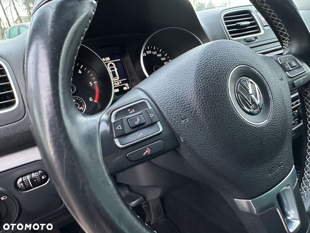 Volkswagen Golf 1.6 TDI DPF BlueMotion Technology MATCH - 21