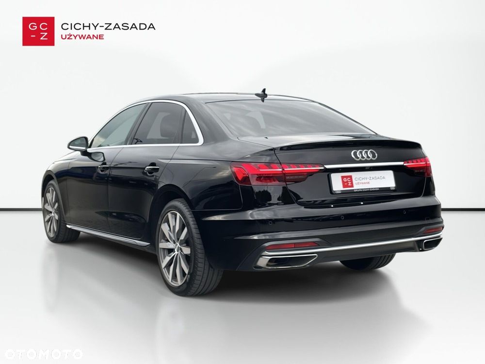 Audi A4 Limousine - 4