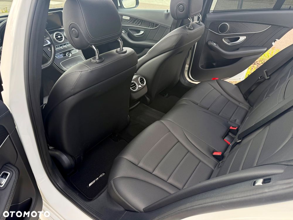 Mercedes-Benz Klasa C 200 4-Matic 7G-TRONIC - 7
