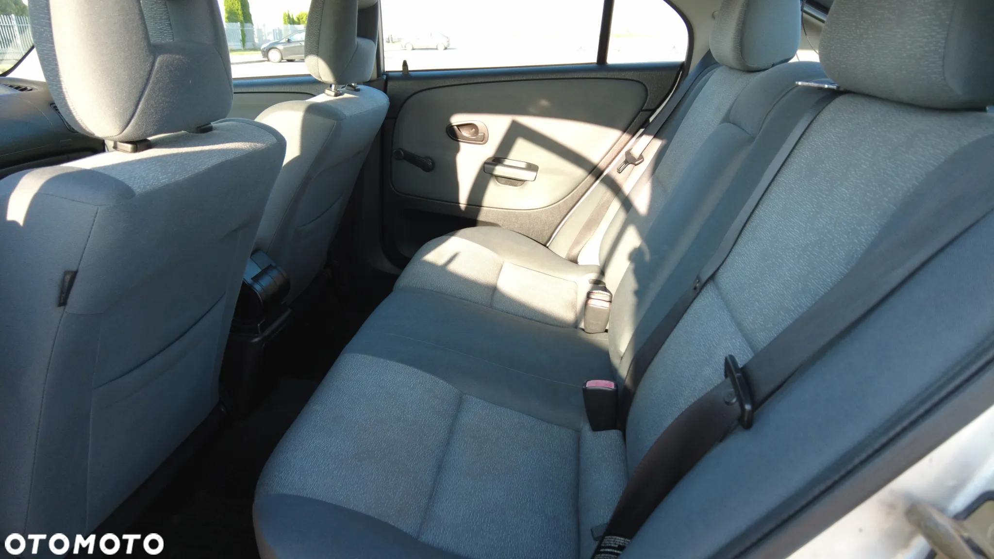 Mitsubishi Carisma 1.6 Comfort - 6
