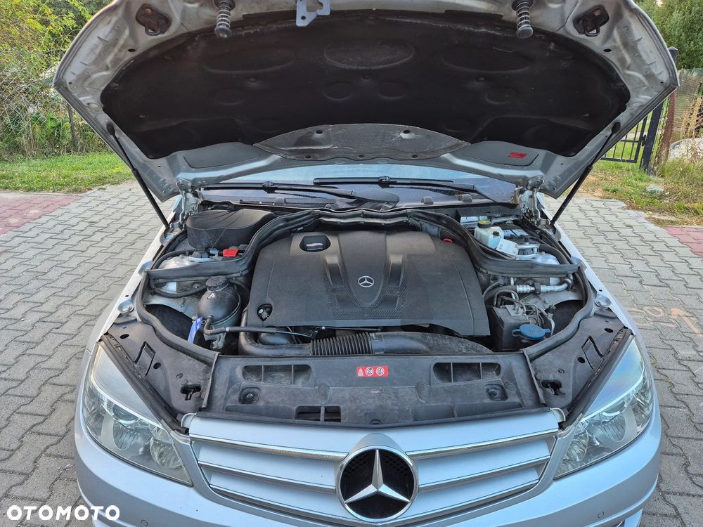 Mercedes-Benz Klasa C 220 CDI Avantgarde - 15