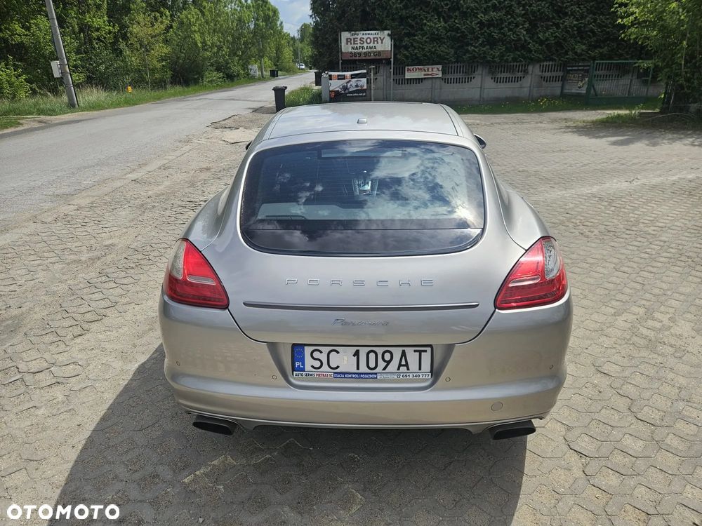 Porsche Panamera - 14