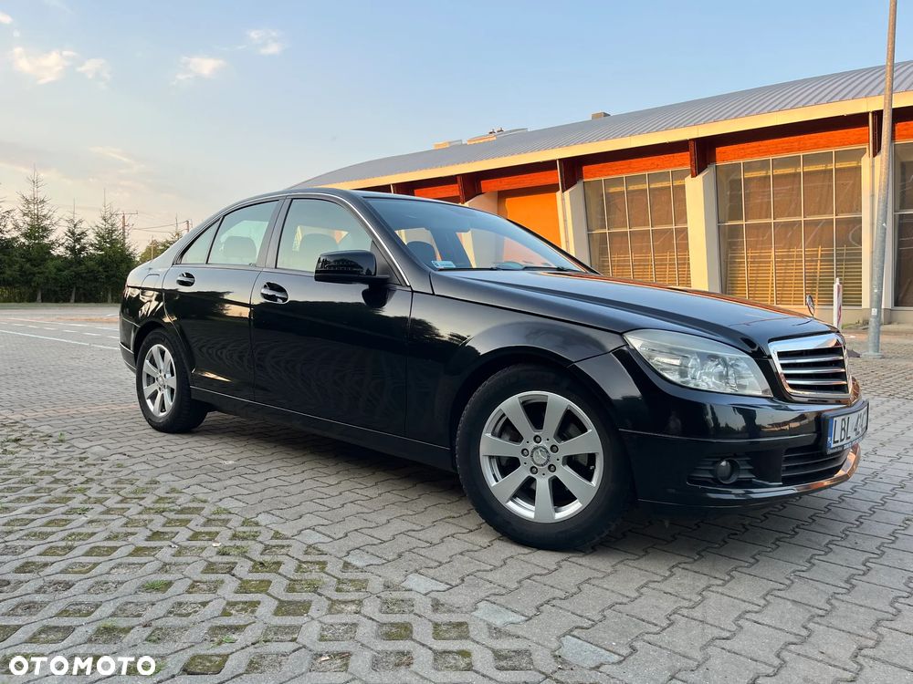 Mercedes-Benz Klasa C 180 CDI DPF (BlueEFFICIENCY) Elegance - 4