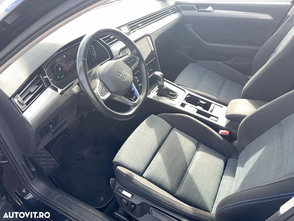 Volkswagen Passat - 8
