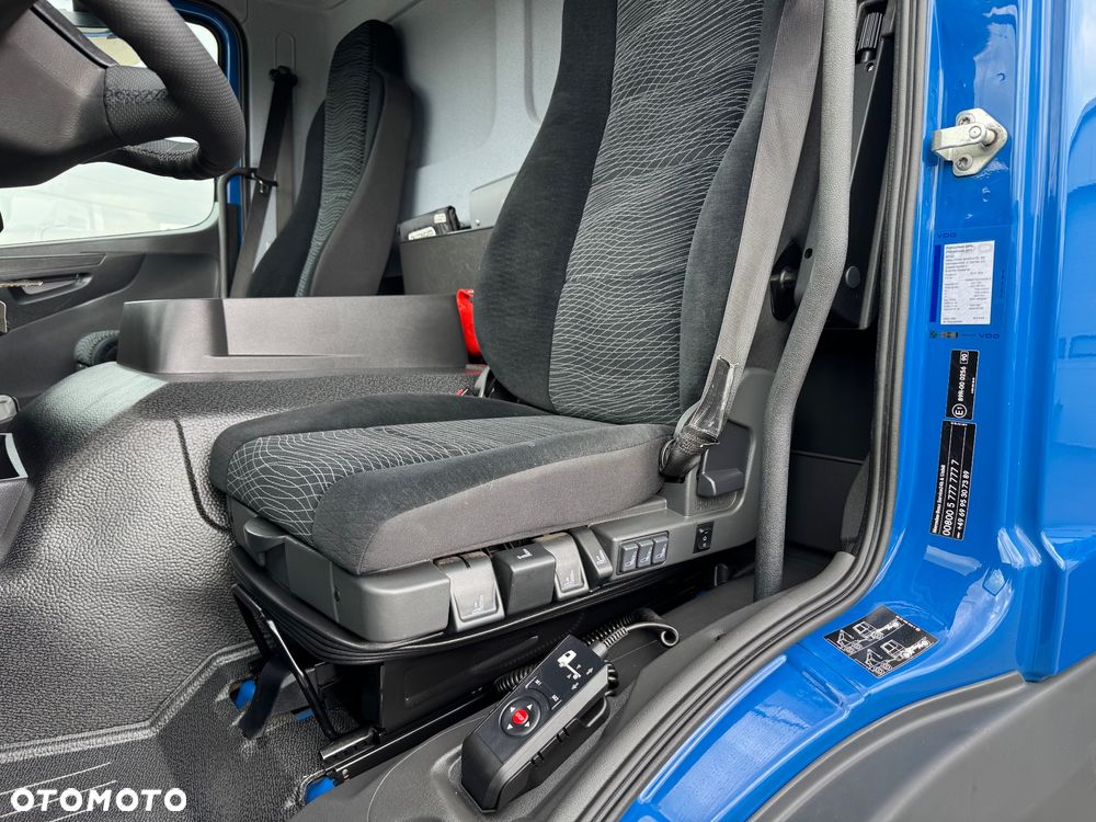 Mercedes-Benz ATEGO - 21