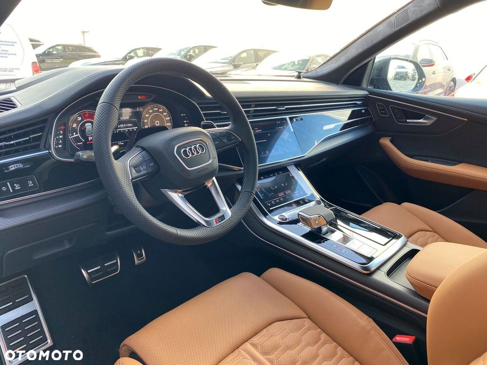 Audi RS Q8 - 16