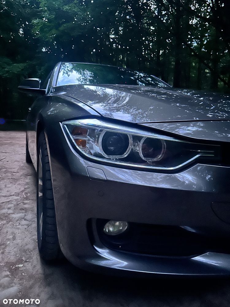 BMW Seria 3 320d - 13