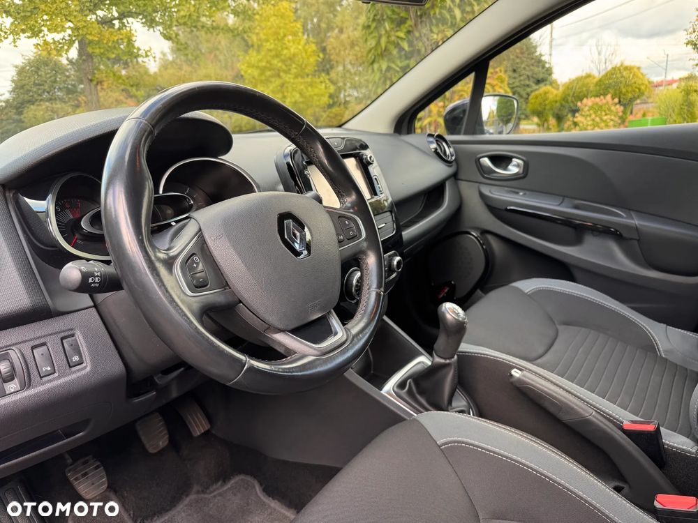 Renault Clio - 12