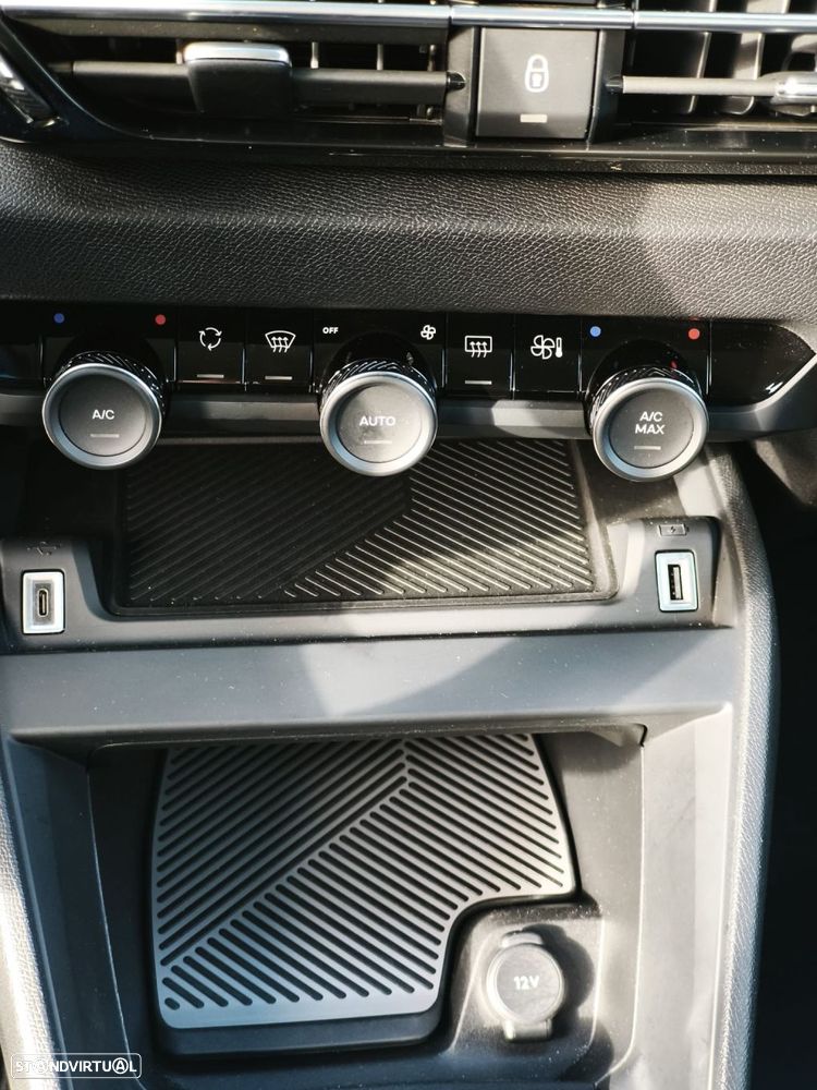 Citroën C4 X 1.2 PureTech Feel Pack EAT8 - 12