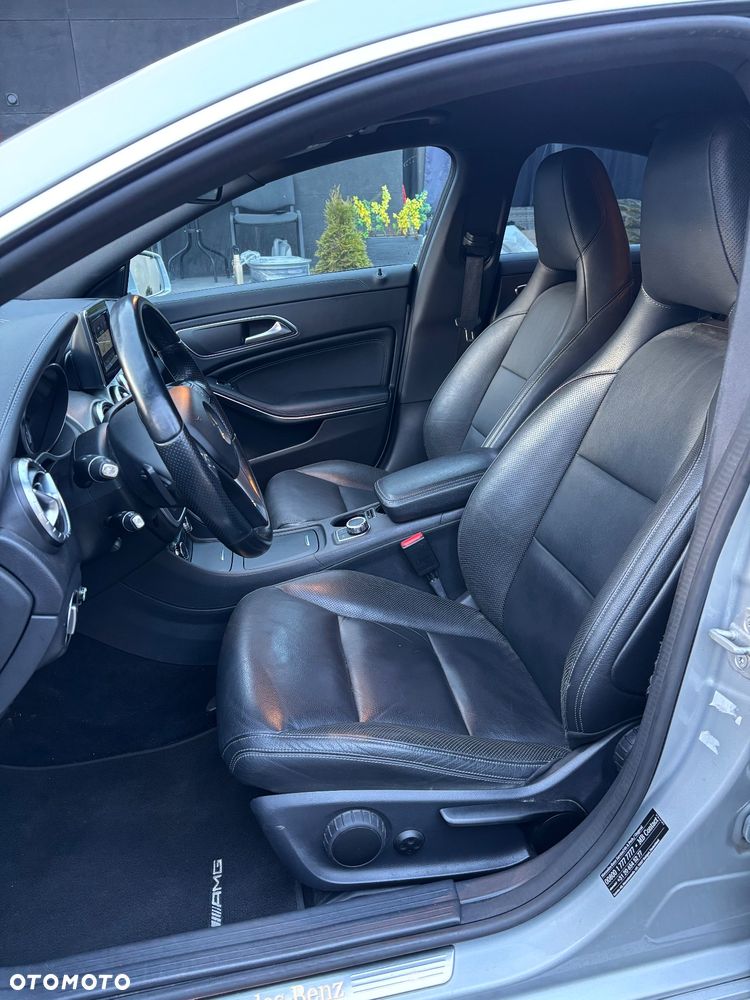 Mercedes-Benz CLA 250 7G-DCT AMG Line - 20