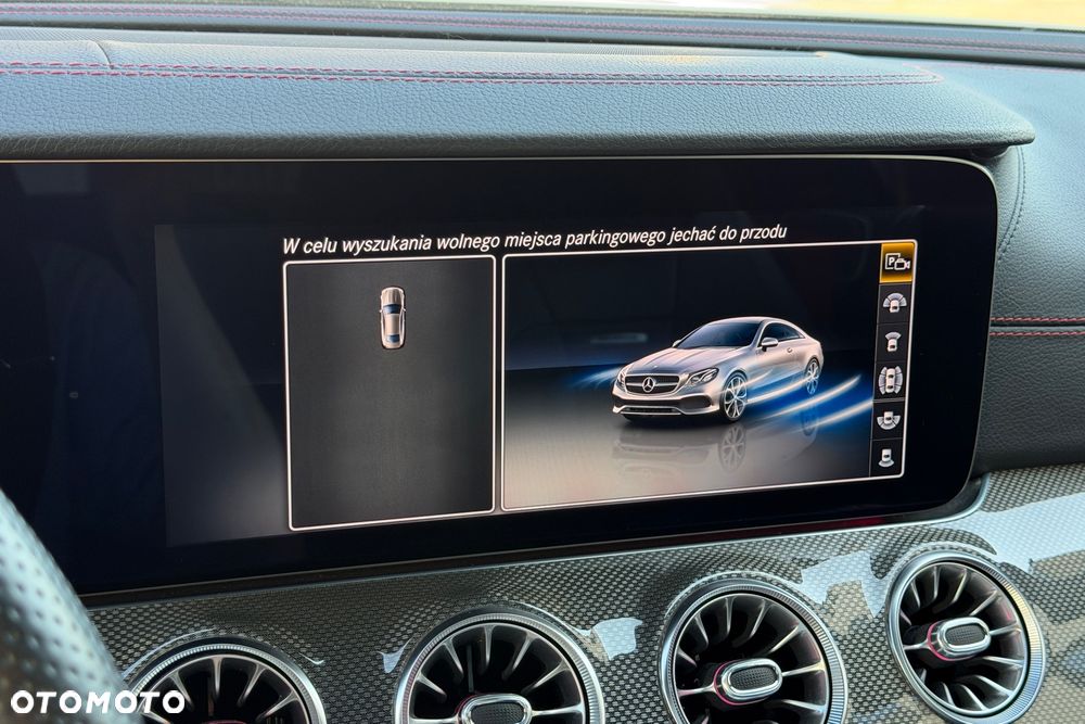 Mercedes-Benz Klasa E AMG 53 4-Matic+ 9G-TRONIC - 30