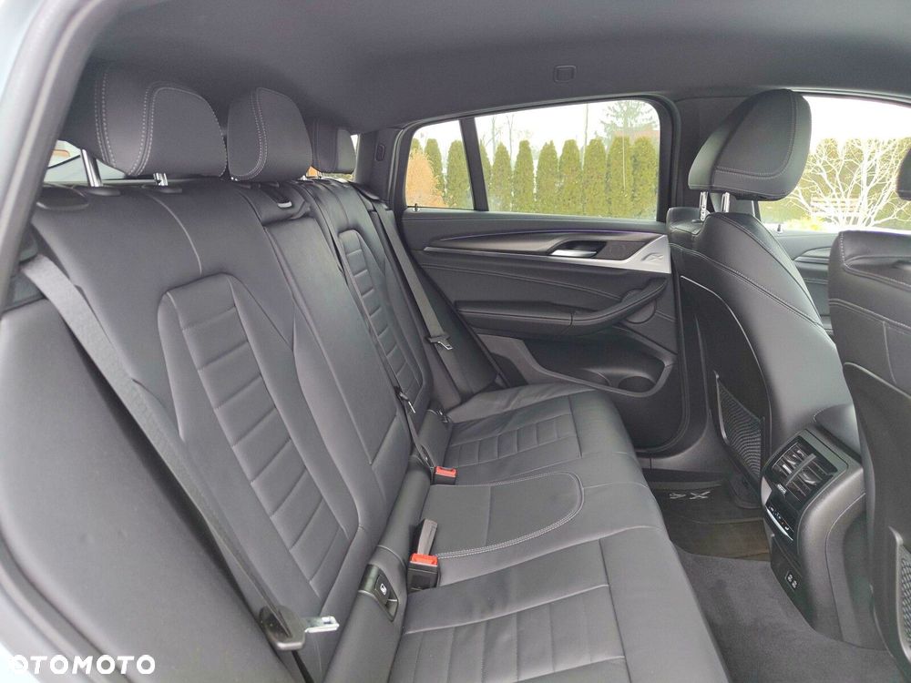 BMW X4 - 22