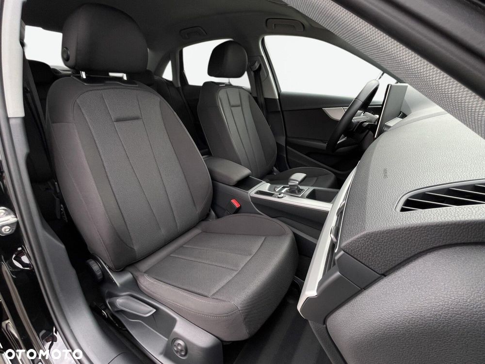 Audi A4 Limousine - 17