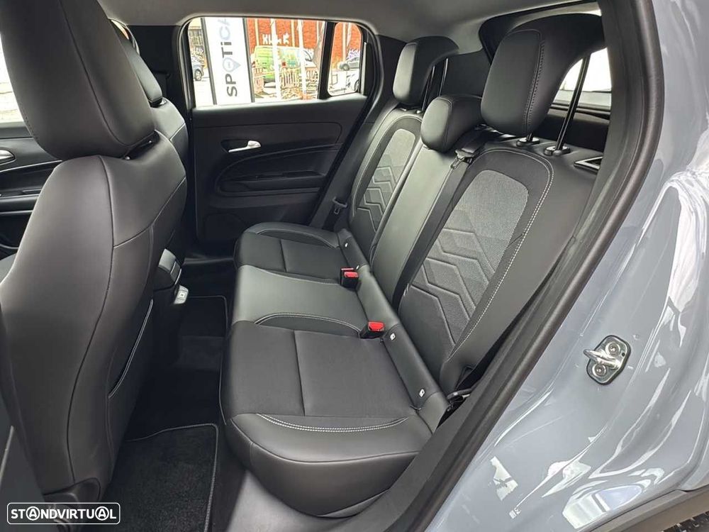 Jeep Avenger 1.2 e-Hybrid Altitude DCT - 10