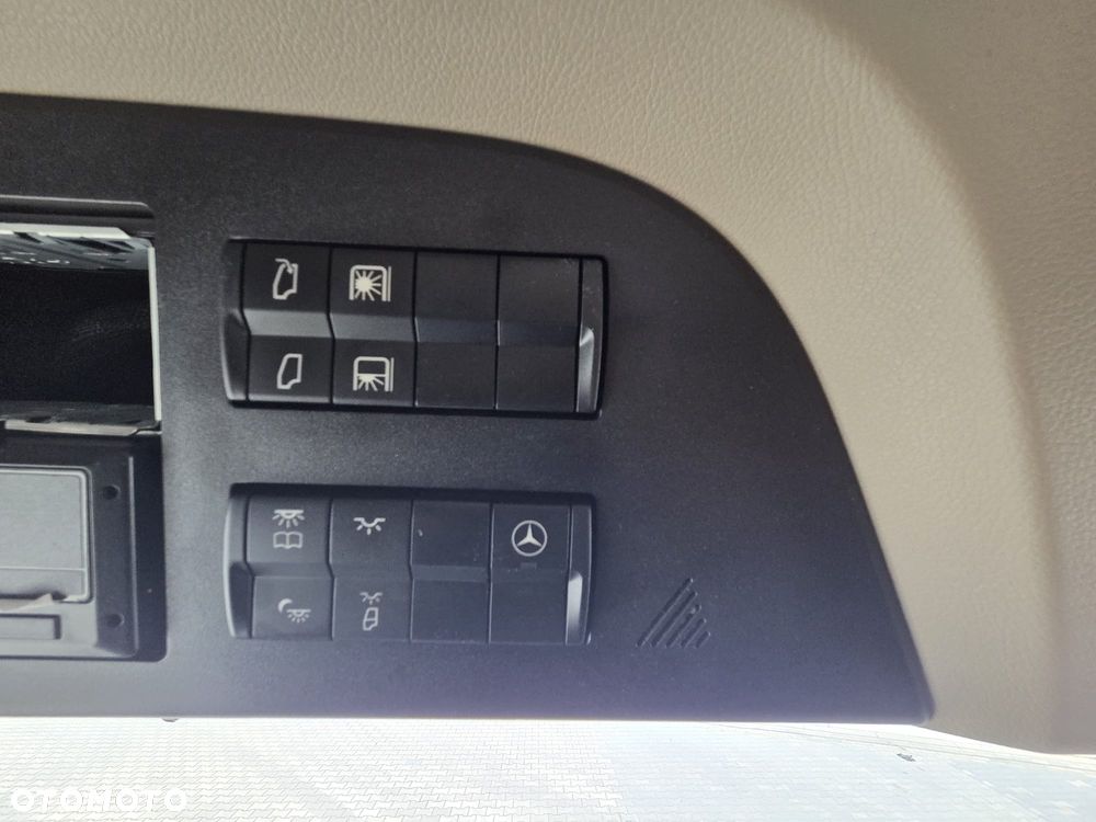 Mercedes-Benz Mercedes-Benz Actros 1845/GIGA SPACE/Retarder olejowy/Klima Postojowa/Aktywny tempomat ACC/ - 8