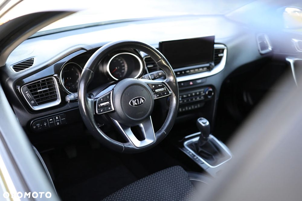 Kia XCeed 1.6 CRDi VISION - 9