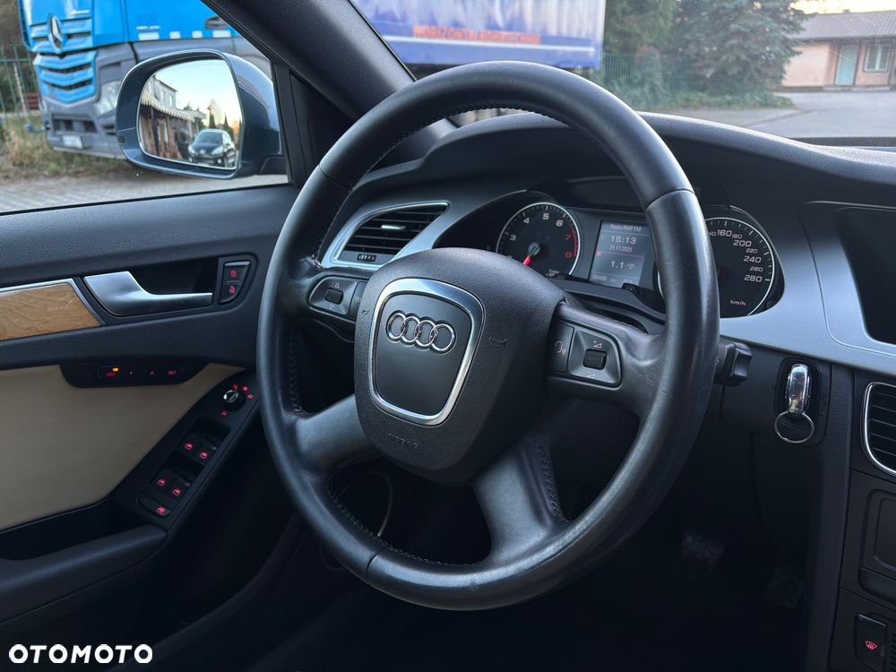 Audi A4 Limousine 1.8 TFSI Limited Edition - 29