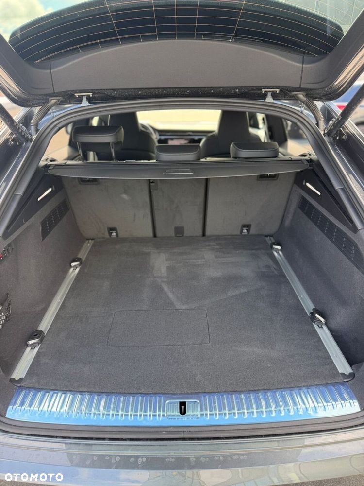 Audi Q8 TFSI e PHEV 360 kW Quattro Tiptronic - 11