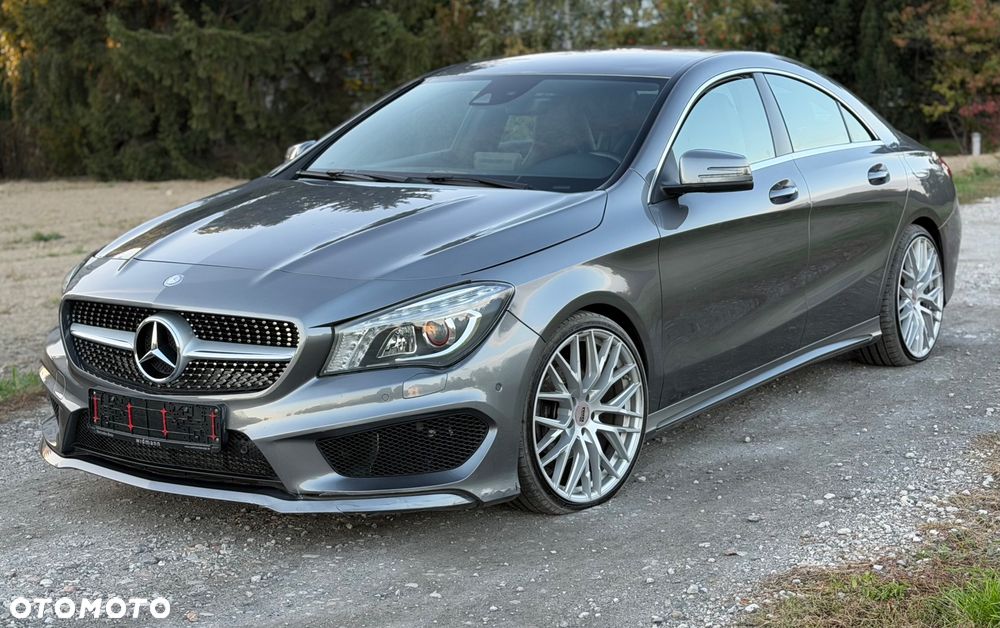 Mercedes-Benz CLA 180 7G-DCT AMG Line - 39